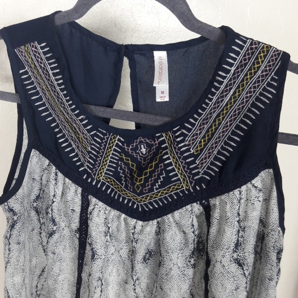 Exhilaration top - Picture 2 of 7